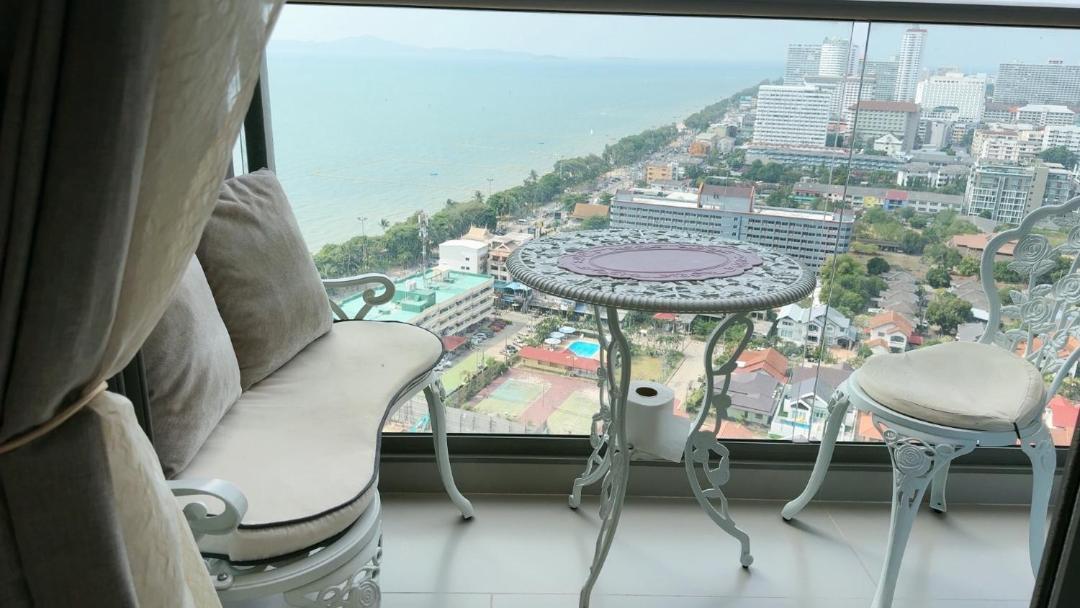 Copacabana Beach Jomtien 科帕卡巴纳海乔木提安海滩毗邻乔木提安夜市 מראה חיצוני תמונה