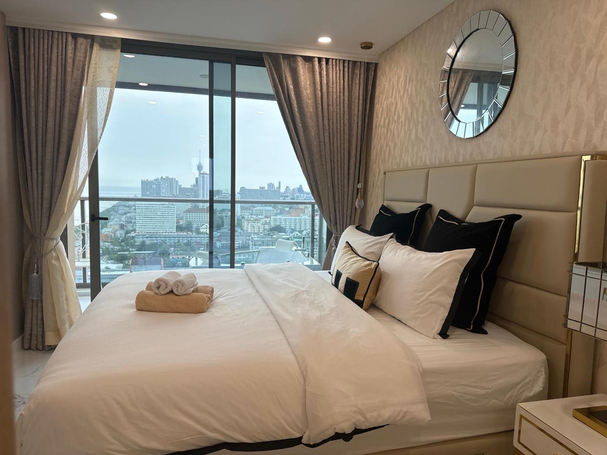 Copacabana Beach Jomtien 科帕卡巴纳海乔木提安海滩毗邻乔木提安夜市 מראה חיצוני תמונה