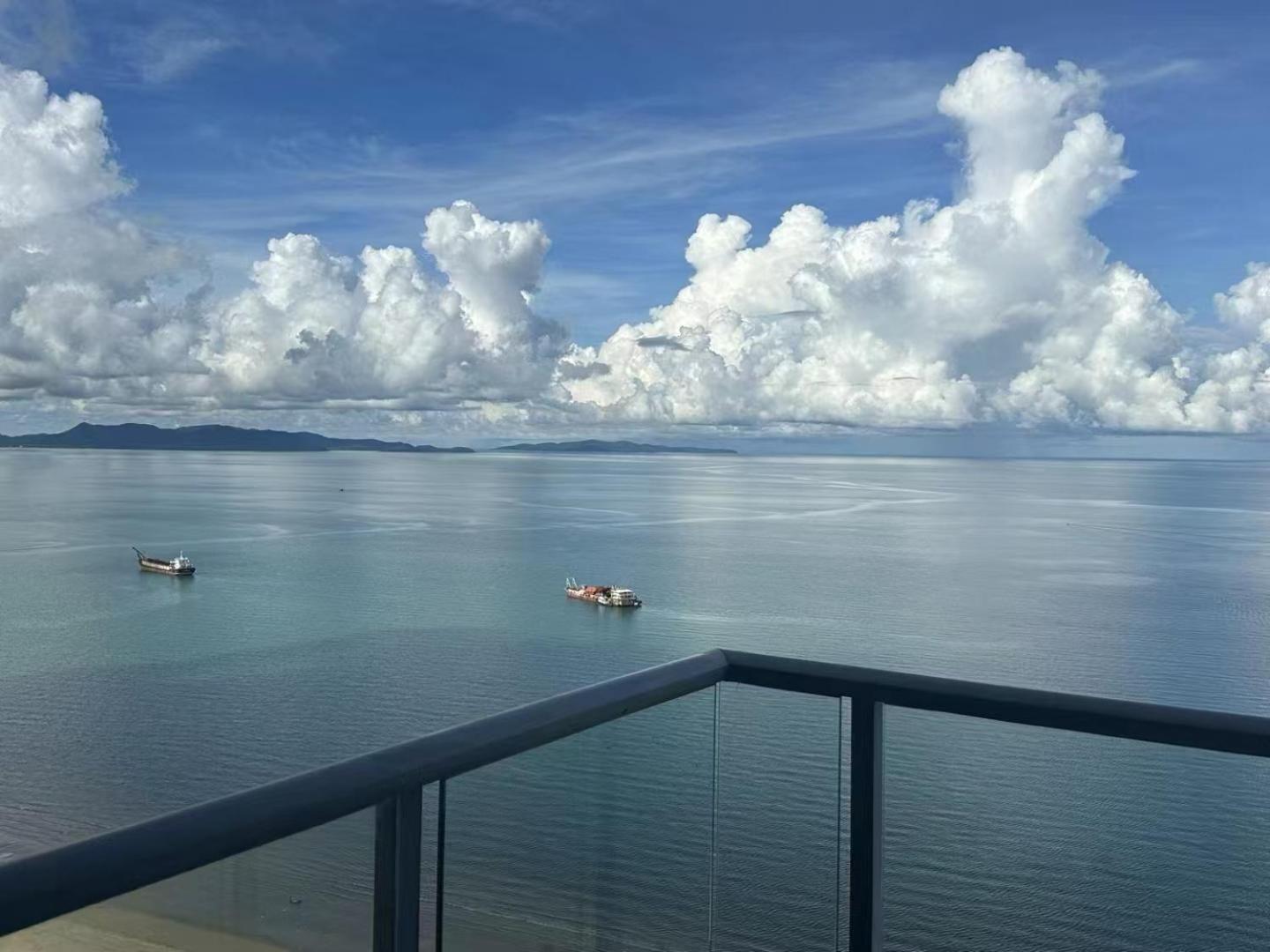 Copacabana Beach Jomtien 科帕卡巴纳海乔木提安海滩毗邻乔木提安夜市 מראה חיצוני תמונה